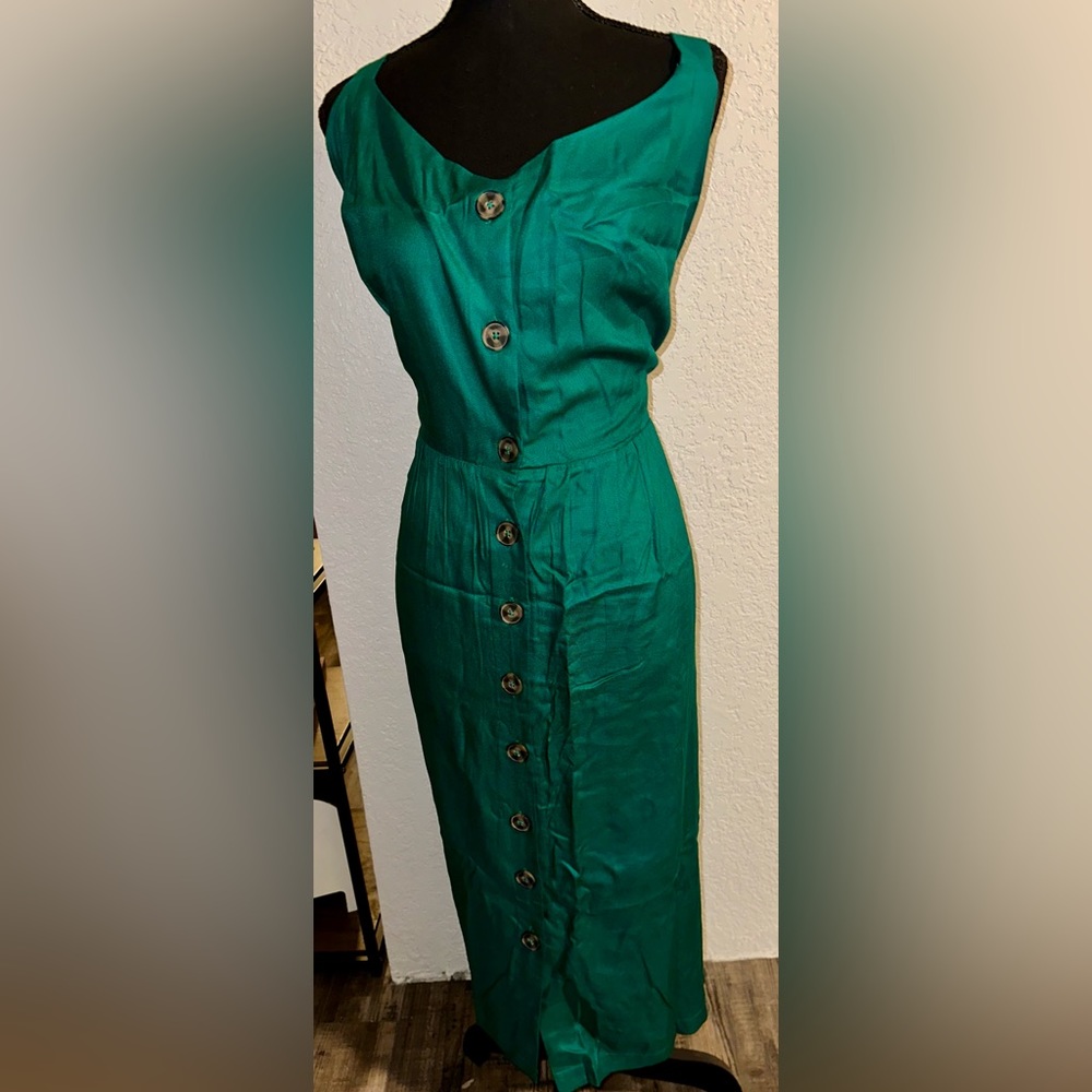 Ellos 4x green dress.  Emerald green, super cute and fun.